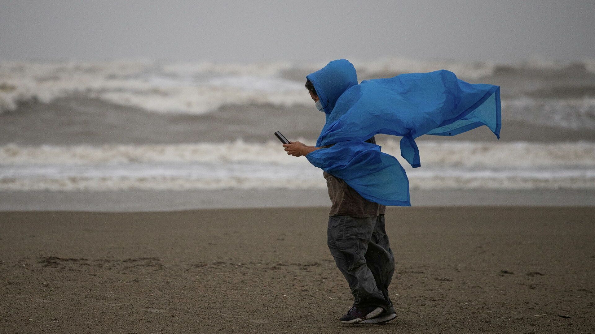 La amenaza de inundaciones de Nicholas se desplaza hacia Louisiana