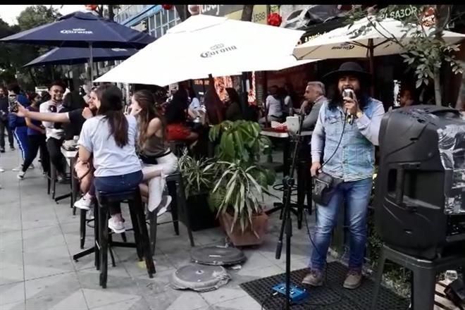 Anuncian reapertura de antros y bares en CDMX