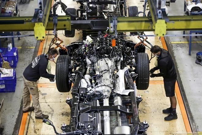 ¿Buscas auto nuevo? Hay pocos en agencias por falta de chips