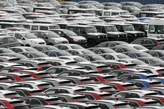 Tiene exportación de autos mayor baja en 12 meses