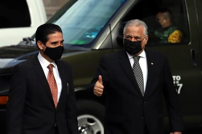 Aparece Scherer en Palacio