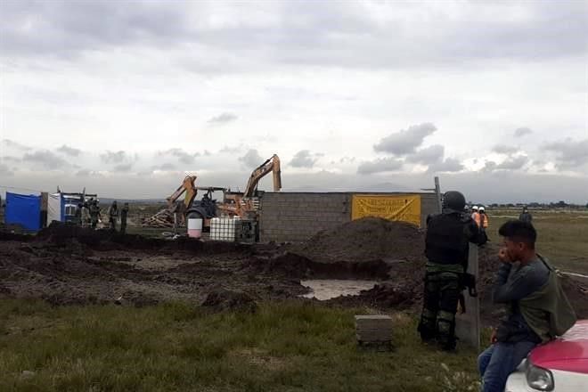 Acusan a Ejército de invadir terrenos para Aeropuerto