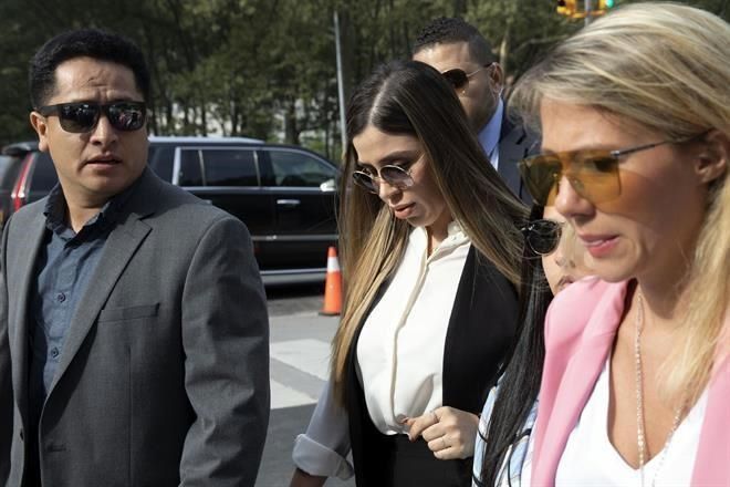 Pospone juez para noviembre sentencia de Emma Coronel