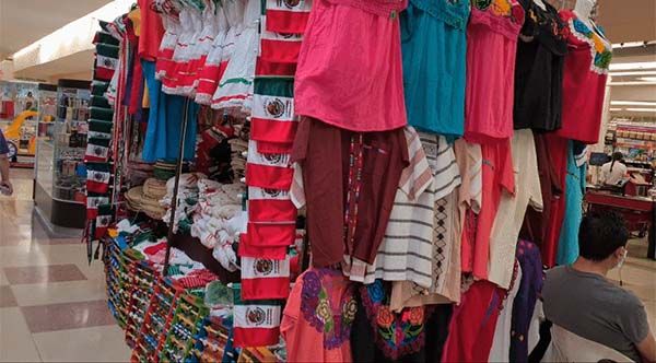 Bajan ventas de artículos patrios
