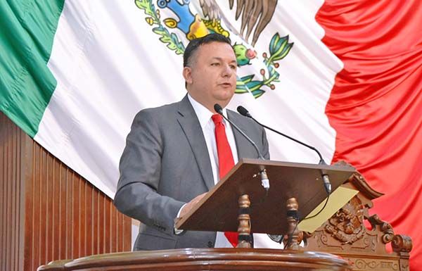 Exige Chuma se vacune a infantes