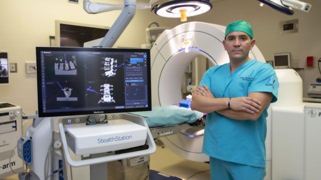 Cirugía de mínima invasión: innovación para recuperar la salud de la columna