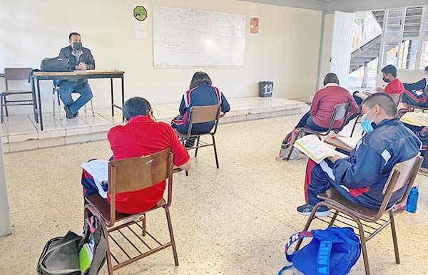 En cuarentena 45 estudiantes