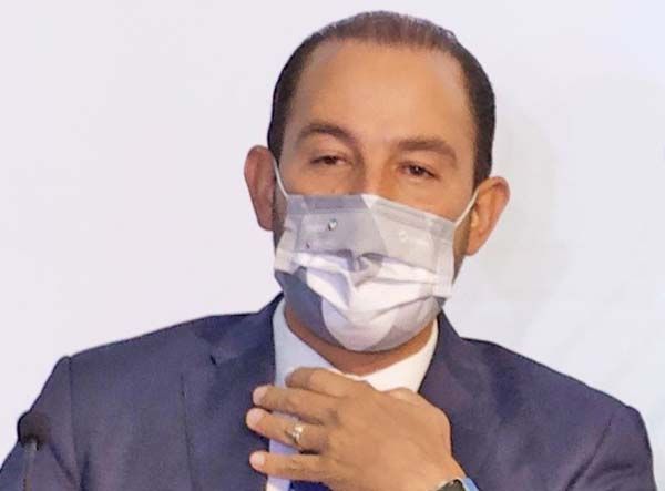 Marko Cortés pide licencia y va por reelección