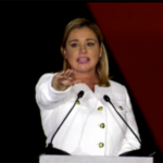 Maru Campos asume como la primera gobernadora de Chihuahua