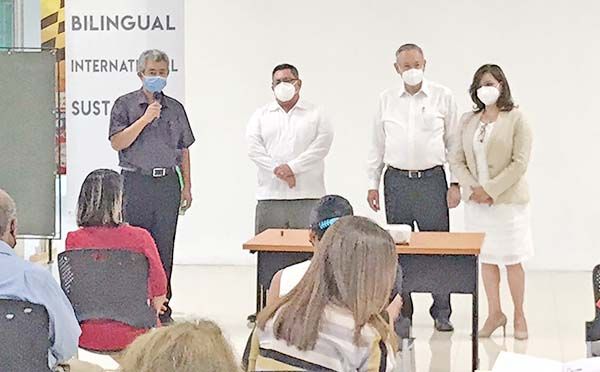 Certifica Educación a 31 escuelas de región