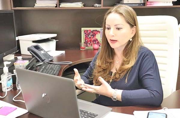 Combate violencia contra las mujeres