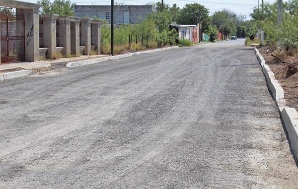 Avanza pavimentación de calles en San Buena