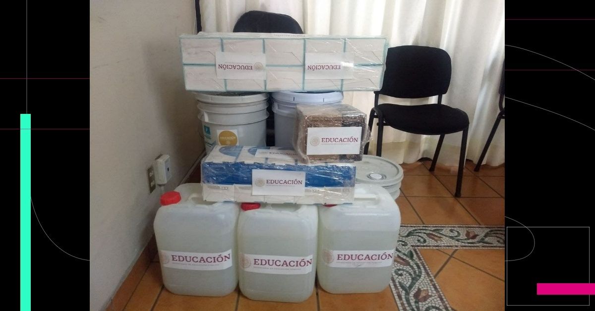 Alfaro denuncia el “paquetote” de suministros sanitarios que envió la SEP a Jalisco para regreso a clases
