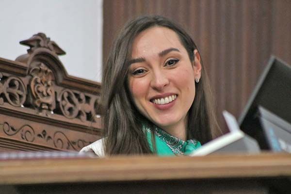 El padre Lázaro es un misógino: Diputada