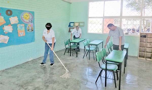Realiza Cultura jornada de limpieza en escuela