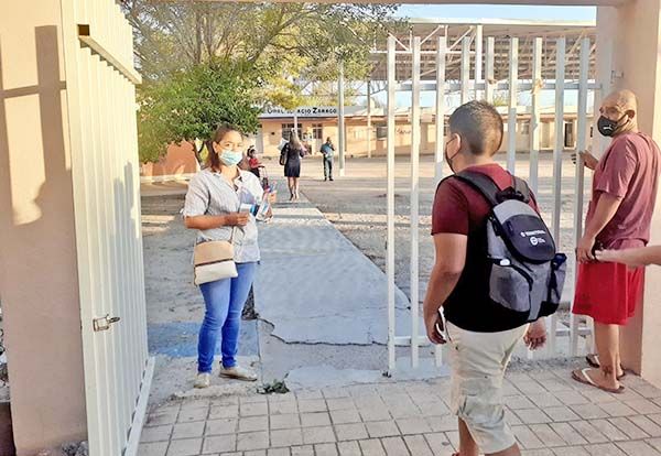 Regresan a aulas 14 escuelas más
