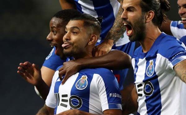 Tecatito pidió 6 millones de euros para renovar con Porto según reportes