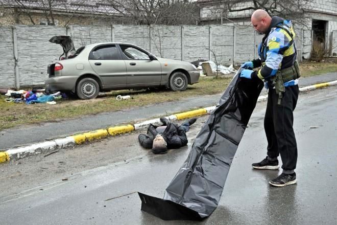 Hallan 410 cadáveres civiles en zona de Kiev que dejó Rusia