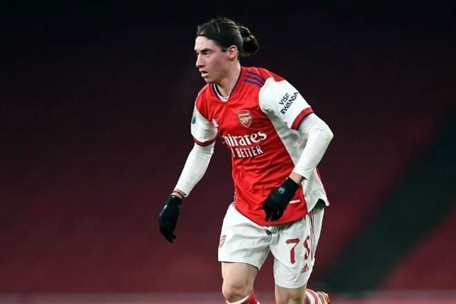 Vislumbra Flores debut en la Premier con Arsenal