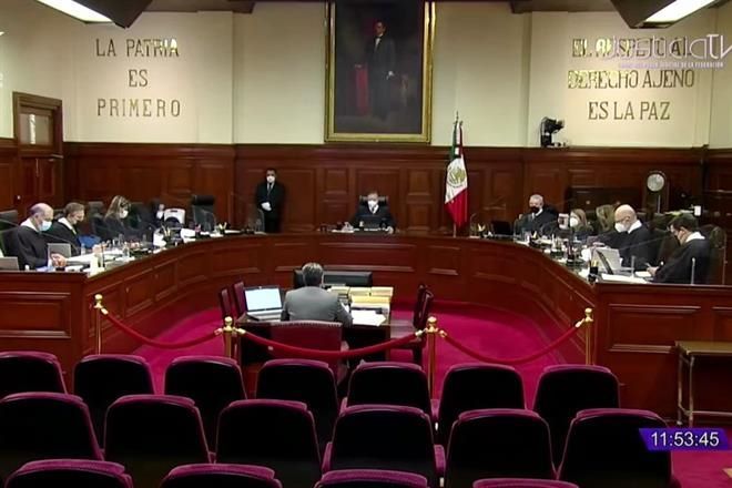 No callaré ante aberraciones, responde AMLO a SCJN