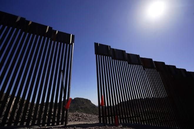 Piden a Texas declarar ‘invasión’ en frontera con México