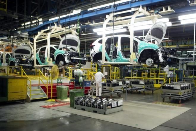Frenón en sector automotor: producción desacelera a 1.07%