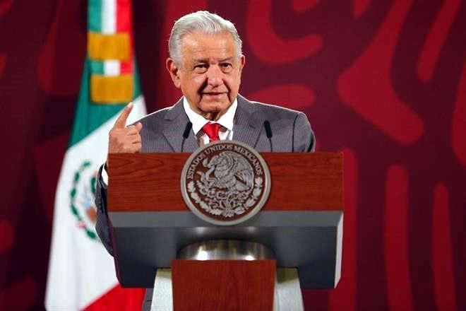 Amaga AMLO a EU con dar a tribunales pruebas de corrupción