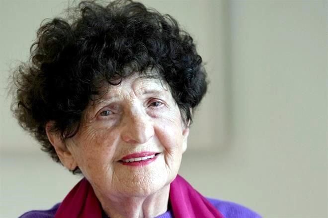 Reeditan libro erótico de Margo Glantz