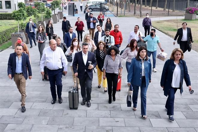 Dormirán diputados el sábado en San Lázaro