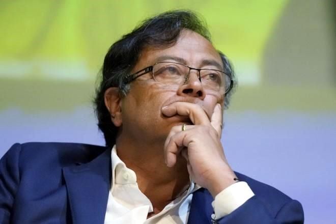 Lidera izquierda carrera presidencial en Colombia
