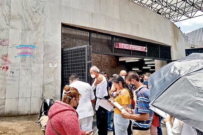 Extienden vacunación a Metro, farmacias…
