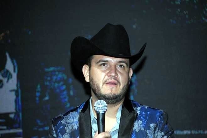 Ex cantante de Calibre 50 escribe canción en honor a Debanhi