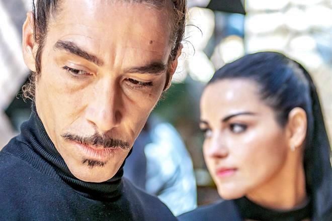 La Octava Cláusula: el nuevo thriller erótico de Perroni
