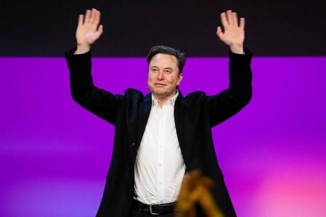 ‘Ojalá Musk limpie Twitter de la corrupción’, dice AMLO