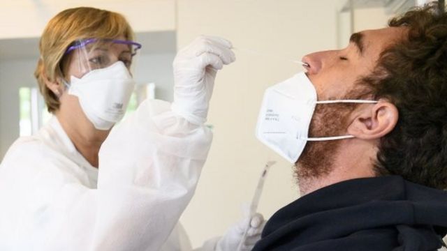 Por Covid-19, la esperanza de vida mundial descendió dos años