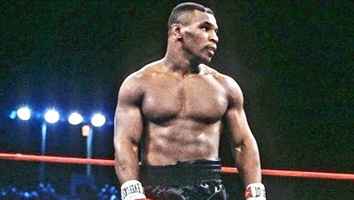 El día que Mike Tyson casi golpea a Brad Pitt