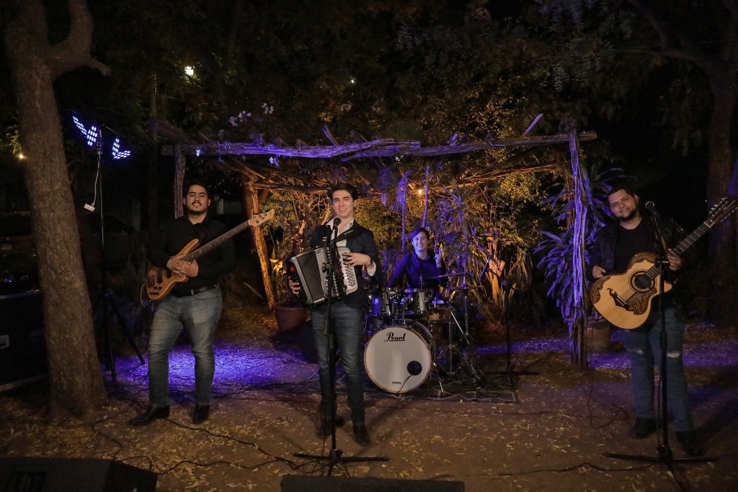 BRANDON BÁEZ Nos presenta su canción “Corazón Malo” 