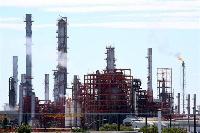 Demoran en Cadereyta casi ¡30 horas para cargar combustible!