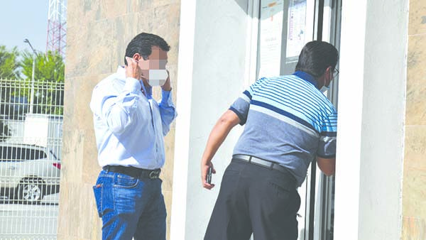 Dictan vinculación y brazalete a Saldívar