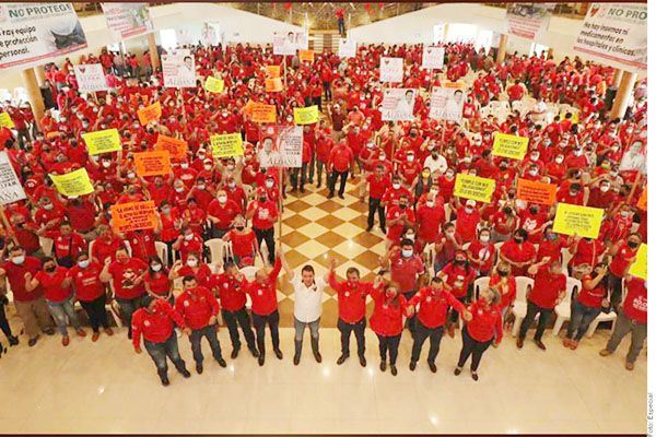 Paran los petroleros y amagan con huelga