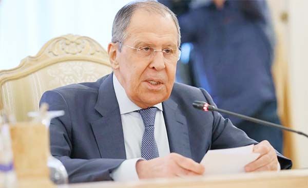 Peligro de guerra nuclear «es grave, es real», advierte canciller ruso