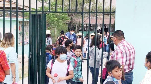 Integrarán al sistema híbrido a 15 escuelas