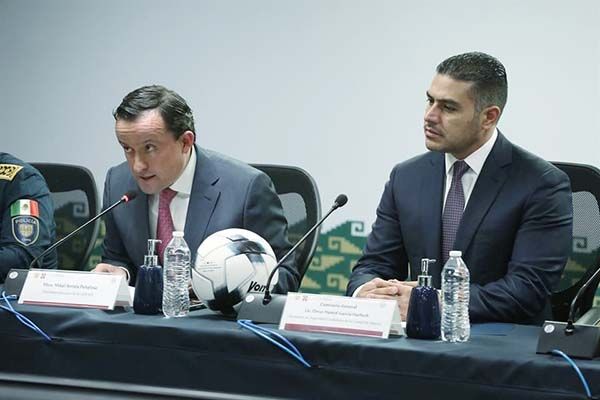 Van más de 400 aficionados desalojados en Liga MX
