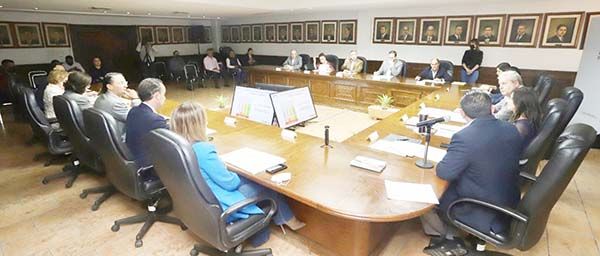 Impulsa Fraustro un gobierno transparente Y el buen desempeño de servidores
