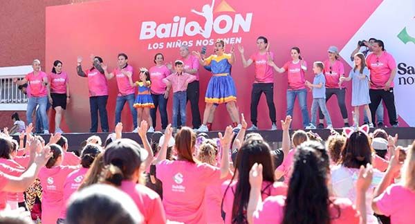 Celebran el Día del Niño con Bailotón