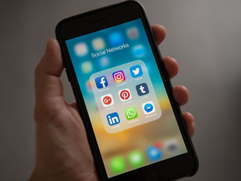 ¿Cómo buscar la primera publicación de un usuario en Facebook, Instagram, Twitter…?