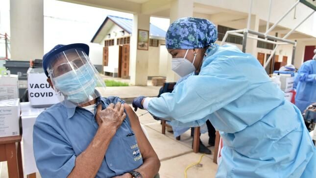 ¿Cómo será el futuro de las vacunas de refuerzo contra el covid-19? Los asesores de la FDA lo discutirán esta semana