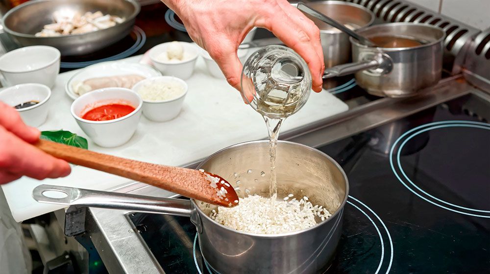 8 errores que cometes al cocinar el arroz