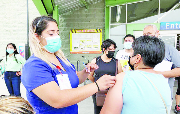 Cierra campaña de vacunas antiCovid