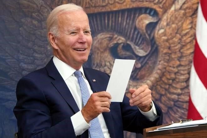 Enoja a China impulso de Biden a microchips en EU